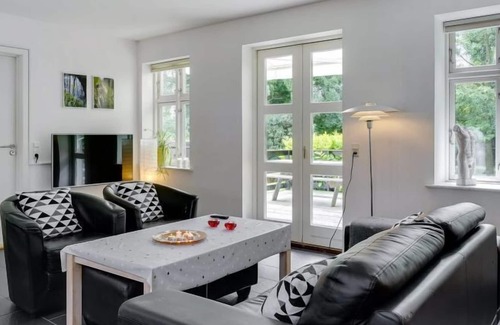 Toreby House | Vacation home "Merle" - 6km from the sea in Lolland, Falster and Mon in Toreby L - 18 persons, 9 bedrooms