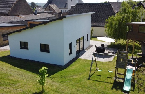 Naunheim House | Vacation home Naunheim - 4 bed vacation home complete