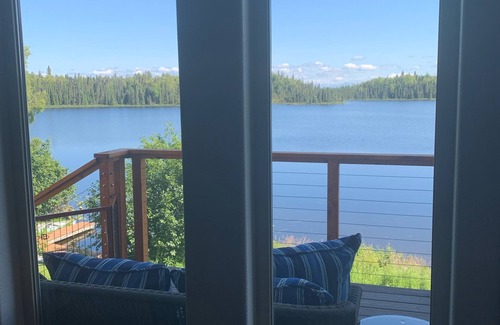Ridgeway House | Vacation Home On The Secluded Shores Of Loon Lake
