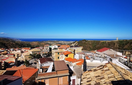 Satriano House | Vacation home that sleeps 5 in the village of Satriano, 9km from Soverato