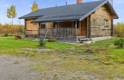 Punkalaidun House | Vacation home Tuisku by Interhome