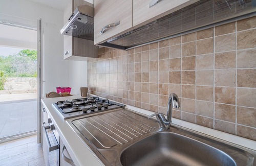 Fanusa House | Vacation Home "Villa Ohana" with Private Mini Pool, Private Whirlpool & Wi-Fi