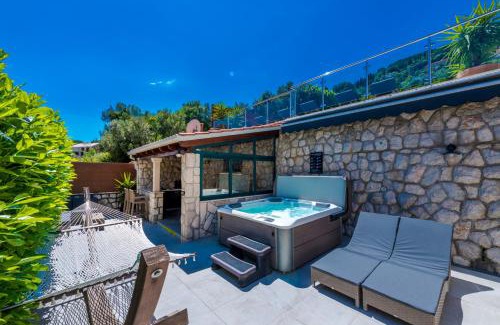 Zaton House | Vacation home with Private heated Pool