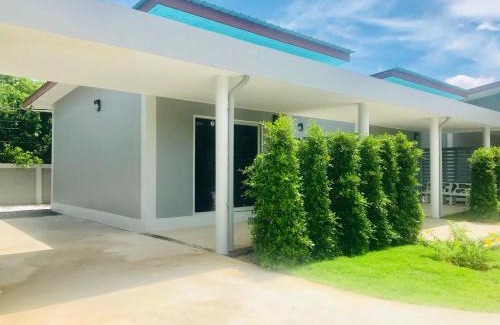 Ban Na Resort | Valee home & food