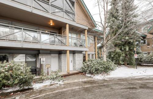 Village North House | Valhalla #39