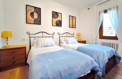 Sant Llorenc de Morunys Apartment | Vall de Lord, terraza con vistas a la montaña