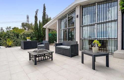 Canyelles House | Valle de los sueños