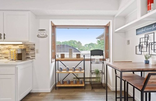 Hastings House | Valley View Indoor Pool/Hot Tub/Arcade