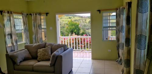 Ogees Apartment | Valley View Vista Retreat