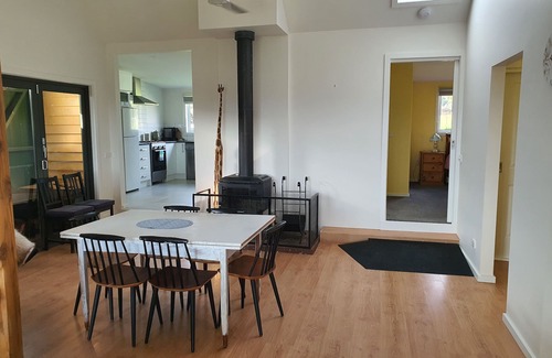 Hoddles Creek Bed & Breakfast | Valley Views BNB