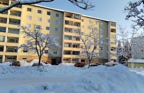 Koria Apartment | Valoisa & tilava 3.krs kaksio, lasitettu parveke