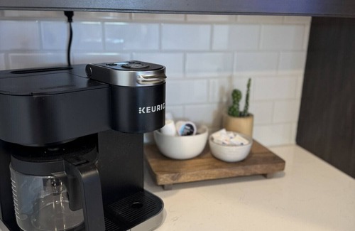 Maryvale House | Value (4BR Family Oasis ✨ That is Safe, Central, With heated Spa and Pool option by Westgate