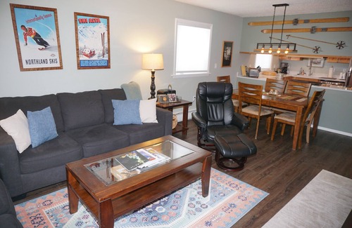 Aspen Condo | Value In The Aspen Core! - Comfort And Convenience 2 Bedroom Condo