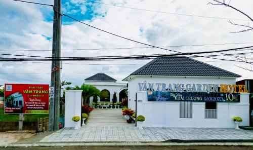 Long Ho Hotel | VÂN TRANG GARDEN HOTEL 2