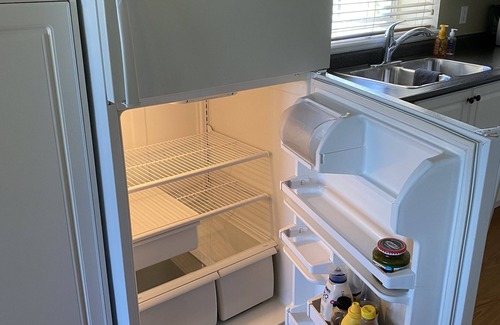 Crofton House | Vancouver Island Ocean Front Suite - Hike, Bike, Visit Wineries or Just Relax!