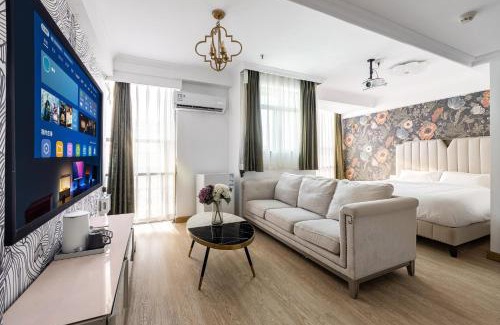 Beijing Road Apartment | Vanhome Guangzhou , Step Out to Beijing Road Pedestrian Street , Gongyuanqian & Beijing Road Metro - Canton Fair