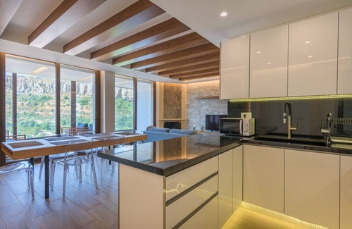 Kfardebian Apartment | Vantage - 2 BR Apt. by `The Valley` in Kfardebian