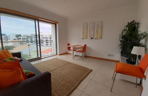 Olhos D'Agua Apartment | Varandas do Mar Flat with pool and Olhos de Àgua Beach