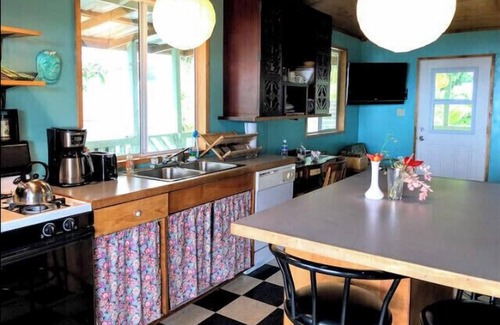 Discovery Harbour House | Vast ocean views, Wrap-around Lanai