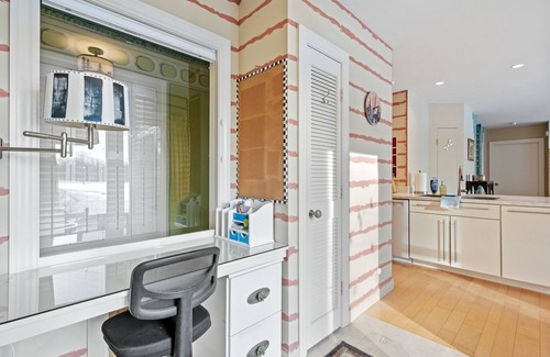 Campton House | Vast Riverfront Resort - White Mountains Getaway