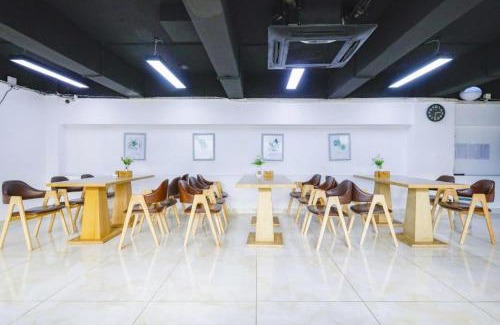 Luyang Qu Hotel | Vatica HeFei Baishuiba BHG Hotel