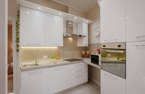 Vatican Apartment | Vatican Cozy apt. with balcony near S. Peter, New November 2021, 5 sleeps