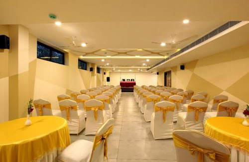 Cherthala Hotel | Veliyil Castles