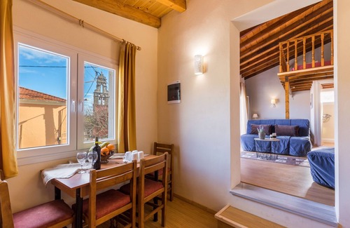 Doukades House | ⭐Venetian era - Doukades center loft apartment⭐