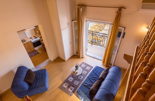 Doukades House | ⭐Venetian era - Doukades center loft apartment⭐