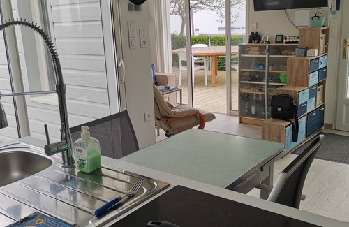 Saint-Come-de-Fresne Ski Chalet | VERY BEAUTIFUL SEA VIEW La Plage 300m away