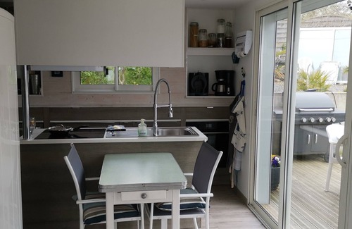 Saint-Come-de-Fresne Ski Chalet | VERY BEAUTIFUL SEA VIEW La Plage 300m away