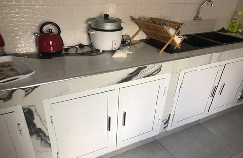 Thies Bed & Breakfast | Very large, air-conditioned room with private bathroom and balcony at the home stay