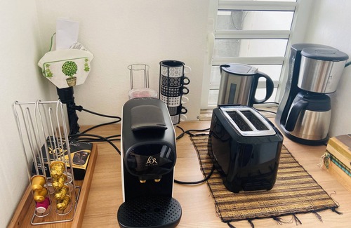 St Gilles-les-Bains Apartment | Very quiet T3 rental with small garden, close to all amenities.