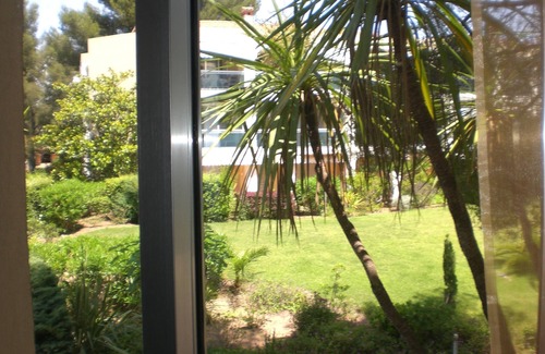 Boulouris-sur-Mer Apartment | Very quiet apartment in a great park close to sea and downtown