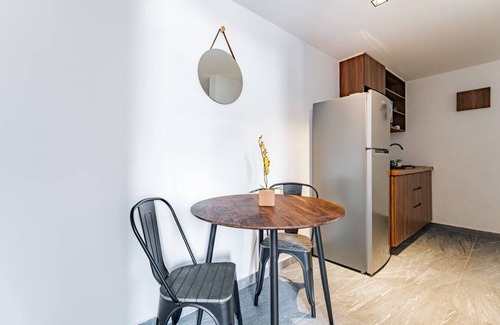 Santa Maria la Ribera Apartment | VH | Sta Ma la Ribera Apt | Sofá cama + gym | 340