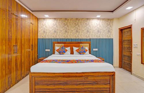 Vasundhara Hotel | Via Angel Pink Residency