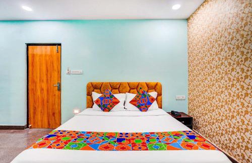 Krishnarajapura Hotel | Via Emara Inn