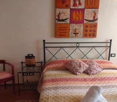 Castagneto Carducci House | Via Varese 34 Affittacamere