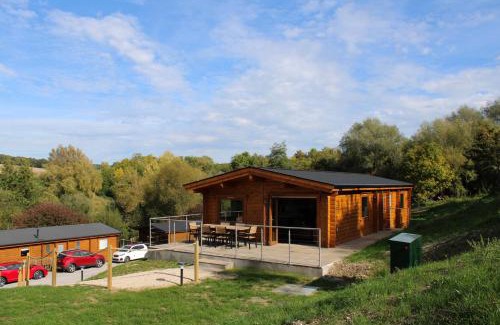 Somerton Ski Chalet | Viaduct Fishery Lodges