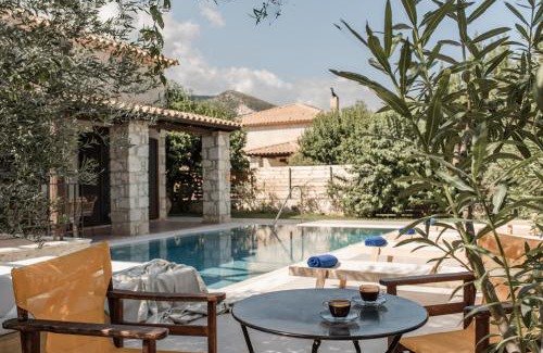Mouzaki Villa | Viatzo Villas - Eclectic Villas with Heated Saltwater Pools