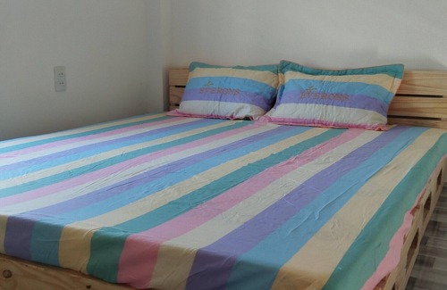 Old Quarter Hotel | Vibi motel Hòn Rơm