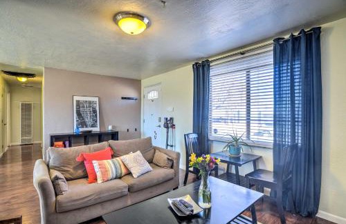 Montgomery Park House | Vibrant ABQ Adobe Den Mtn Views, Walk to Park!