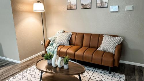 Barker Apartment | Vibrant Texan Escape with Patio & Gated Community