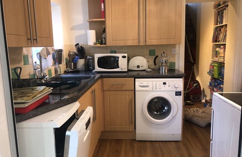 Liss Cottage | Victorian Stable House with attractive vaulted ceiling , Southdowns.