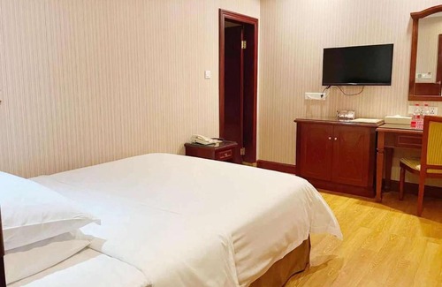 Shenzhen Hotel | Vienna Hotel in Pinghu Square