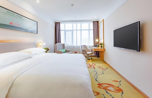 Tian Qiao Hotel | Vienna Hotel Jinan West Railway Station Lanxiang Road Quanli Auto Parts City Shop