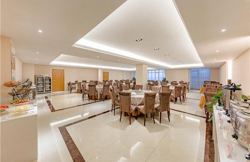 Tian Qiao Hotel | Vienna Hotel Jinan West Railway Station Lanxiang Road Quanli Auto Parts City Shop