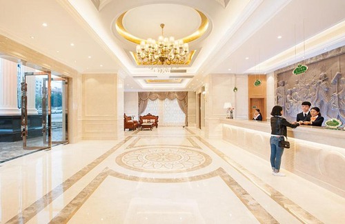 Nanxiong Hotel | Vienna Hotel(Nanxiong Shidai Guangchang Branch)