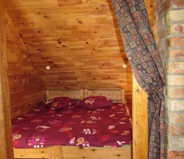 Jurkalne House | Viesu māja "Ozoliņi"