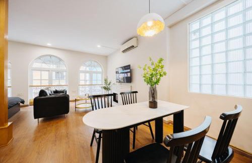 Hang Bai Apartment | VietHOME-22A Phố Huế - 301 4pax Netflix FREE Laundry Lift